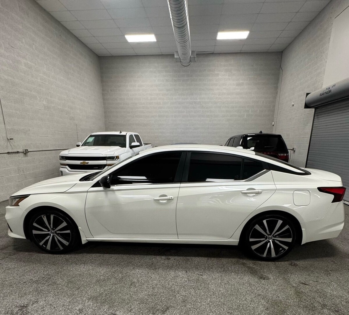 2020 NISSAN ALTIMA SR - Image 10